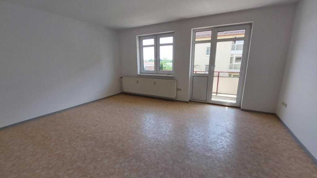 Ihr Schlüssel zum Wohnglück / Your key to happiness at home – Hartha – Vorschaubild 2