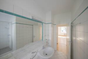 Wohnen am Ludwigkirchplatz: 3 Zi-Whg mit Aufzug Balkon u. inkl. Stellplatz – 10719 Berlin – Vorschaubild 6