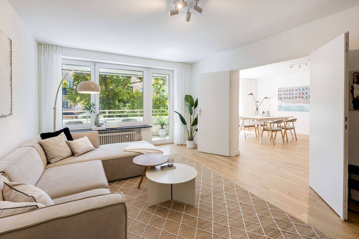 Mittendrin in Schwabing. 3-Zimmer-Wohnung mit City-Vibe und Potenzial. – München – Vorschaubild 3