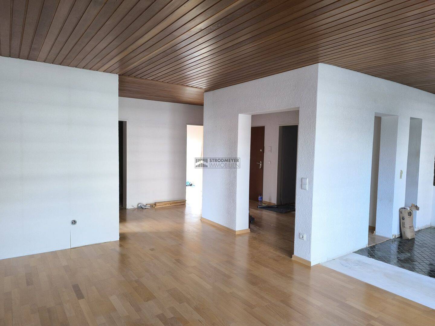 Hagen-Boloh: Offen gestaltete 3 Zimmer Wohnung mit großem Balkon und Garage – Hagen – Vorschaubild 2