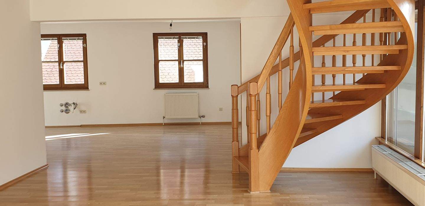 Helle 4-Zimmer-Wohnung auf 2 Ebenen mitten im Zentrum – Ingolstadt – Vorschaubild 8