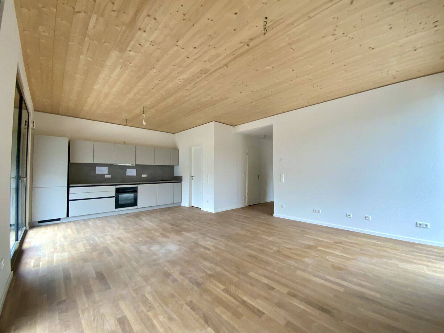 Erstbezug im Neubau: Exklusive 3-Zimmer-Wohnung mit EBK – Heilbronn – Vorschaubild 2