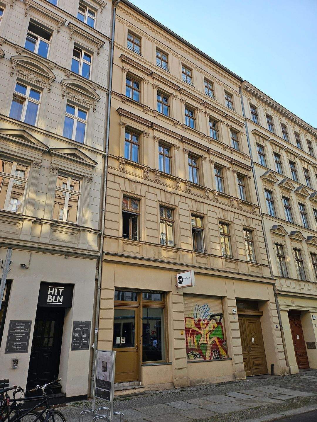 1A Lage, ruhige 3-Zimmerwohnung mit Westbalkon in Berlin-Mitte