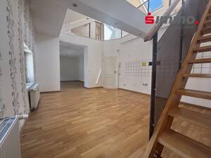 Lichtdurchflutete Maisonettewohnung im Herzen von Aachen. 2,5-Zimmerwohnung Nähe des Elisenbrunnens.