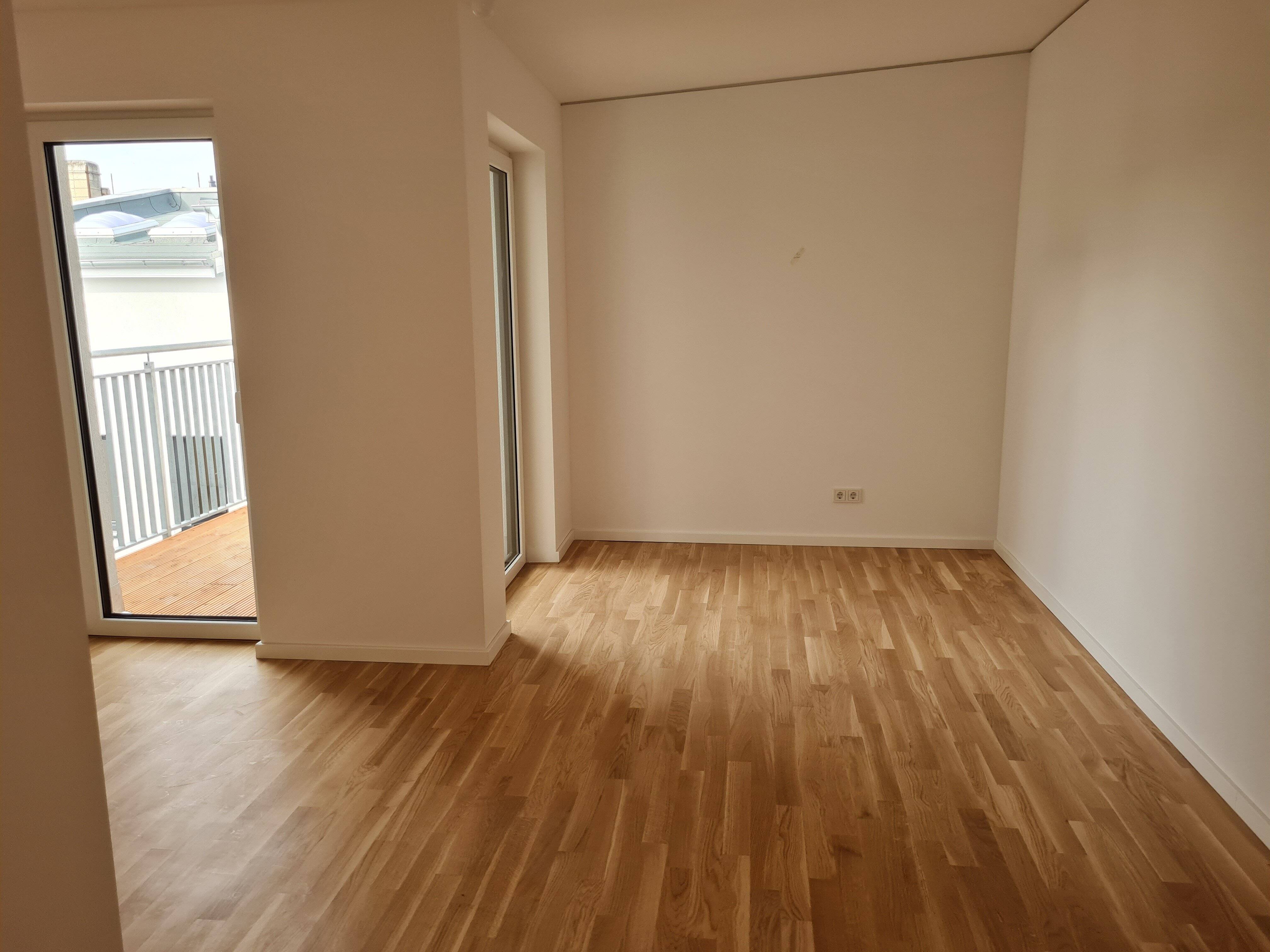 Schicke 4- Zimmerwohnung mit Parkett, Einbauküche, Balkon u. guter Energieeffizienz – Magdeburg – Vorschaubild 8