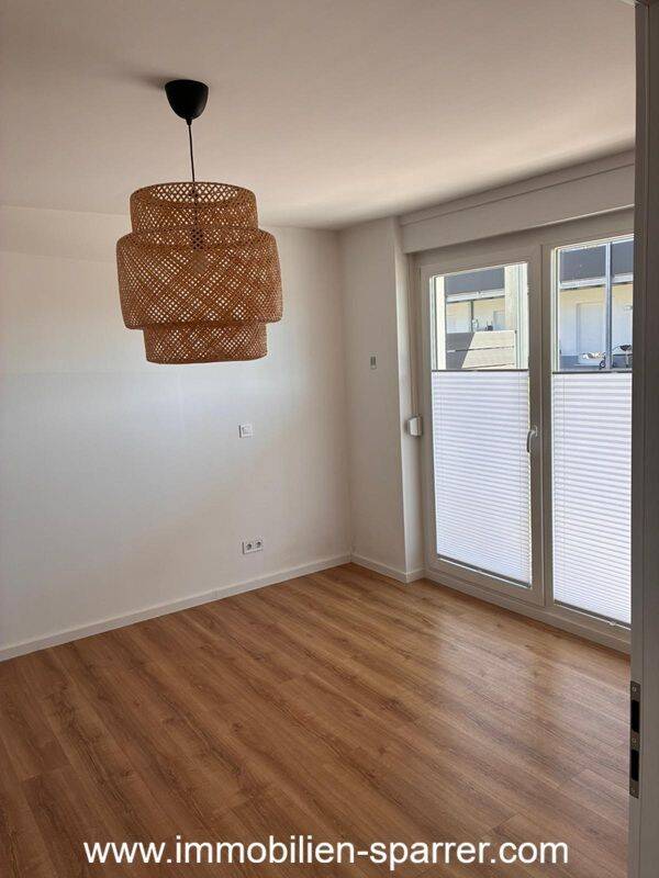 2-Zimmer-Wohnung mit Terrasse und Stellplatz in Kemnath – Kemnath – Vorschaubild 4