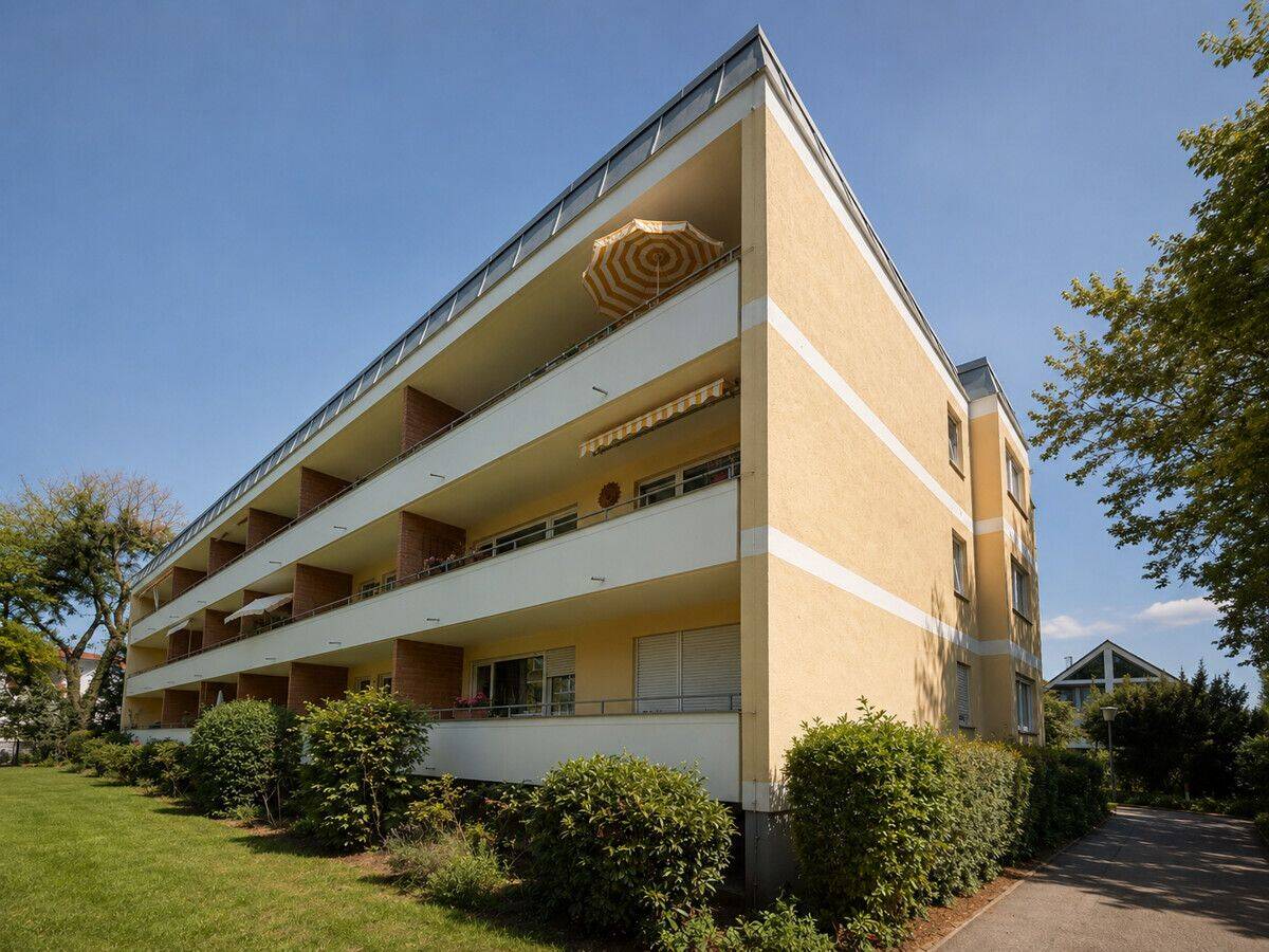 Charmante Erdgeschosswohnung mit 2 Zimmern in gefragter Lage von München-Hadern. – 81377 München – Bild 1 von 9