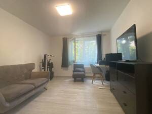 Ab zum 01.10.2026: 2-Zimmer plus Wohnküche, mit modernem Tageslichtbad – 40599 Düsseldorf – Vorschaubild 7