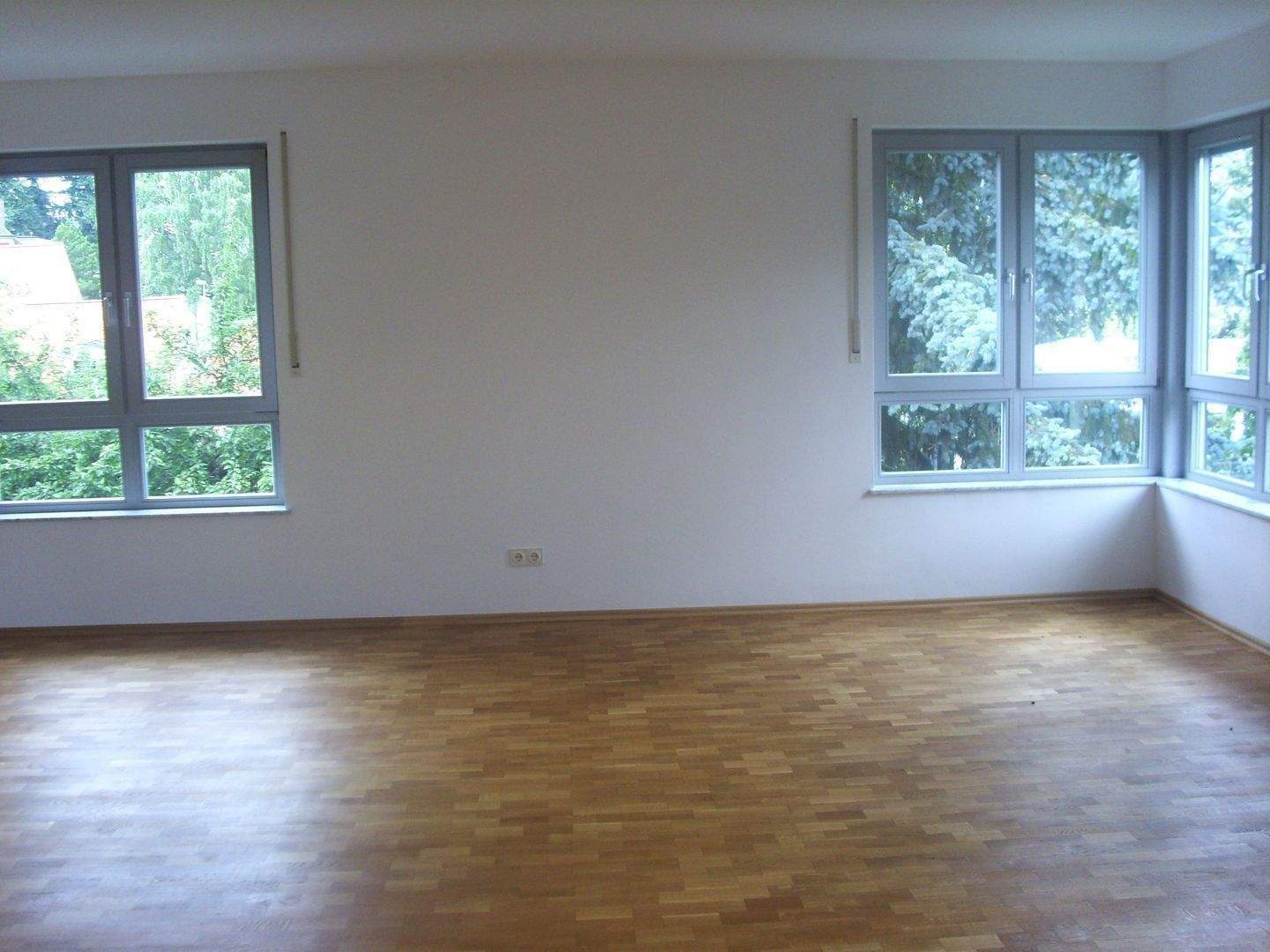 TRAUMLAGE - Helle 2-Zimmer-Maisonette-Wohnung, EBK, Balkon - 91054 Erlangen-Burgberg – Erlangen – Vorschaubild 5