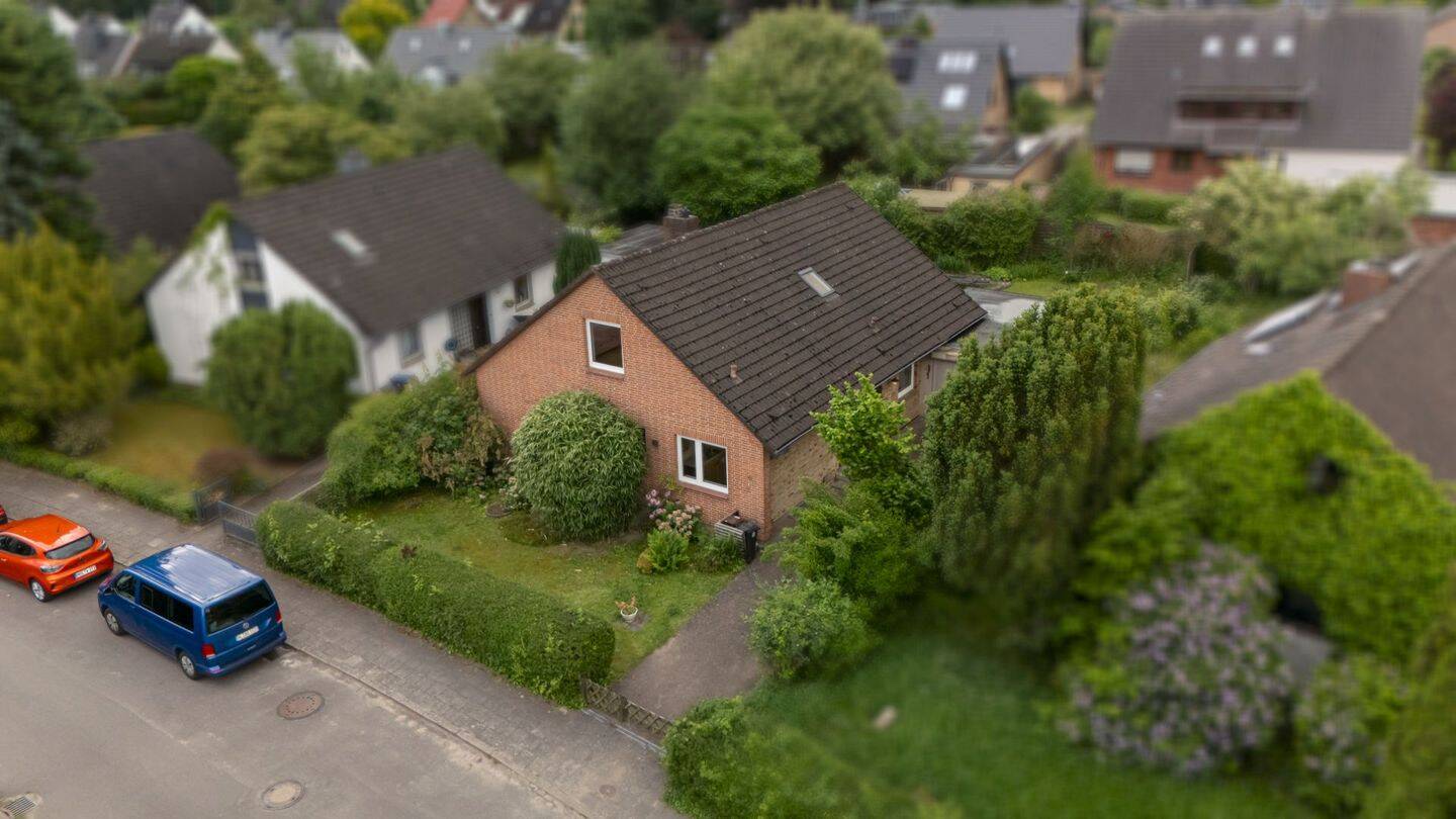 Top-Lage in St. Jürgen | Freistehendes Einfamilienhaus mit Südwestgarten und großem Potenzial – Lübeck – Vorschaubild 3