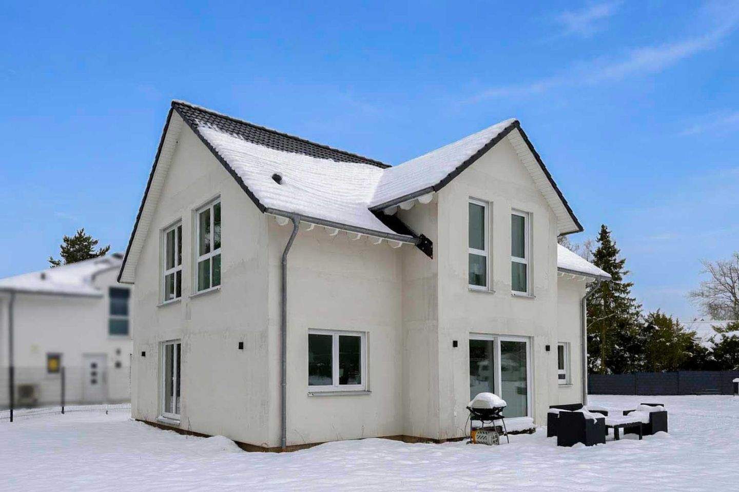 KfW40-Großzügiges Einfamilienhaus direkt am Wald/Seevetal(Horst) mit grosszügigem Grundstück – Seevetal – Bild 1 von 9
