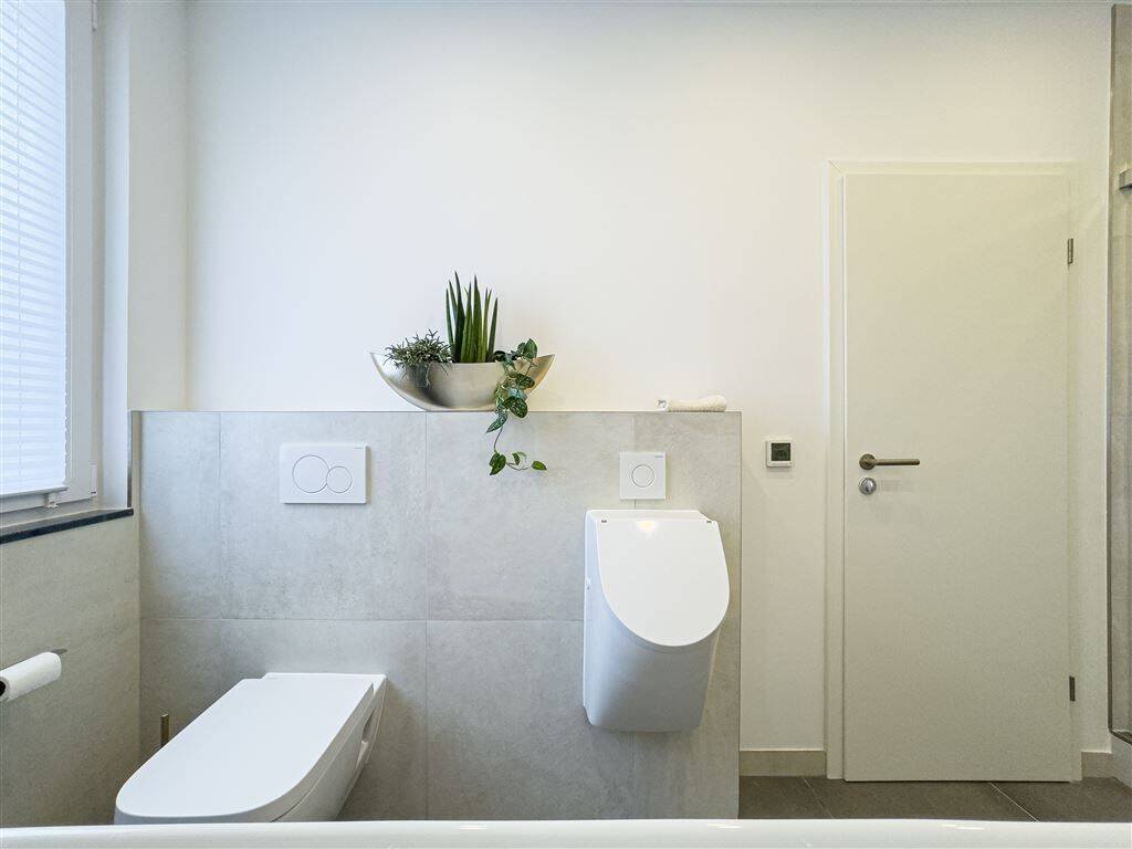 Voll möbliertes 2-Zimmer-Apartment mit Garten – Düsseldorf – Vorschaubild 7