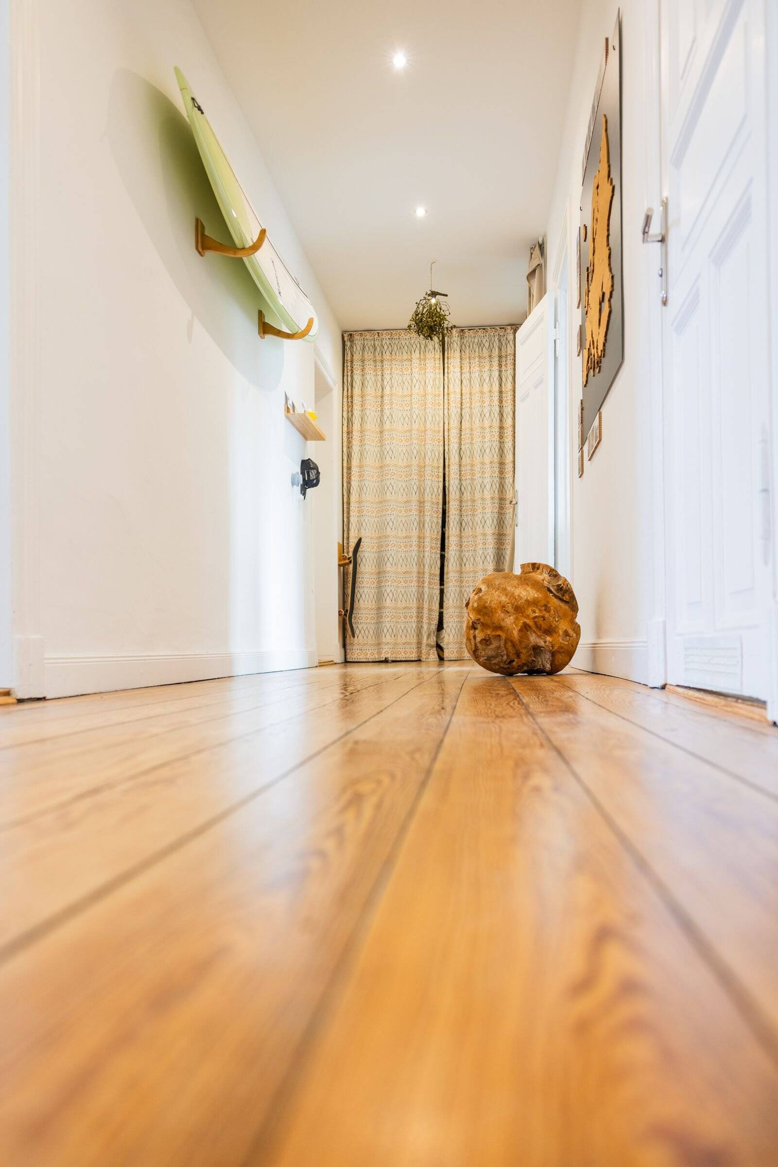 Jetzt günstig kaufen, später selbst einziehen! Geräumige 4-Zi.-Wohnung, Balkon, hoch über dem Schrevenpark, prächtiger Altbau – Kiel – Vorschaubild 3