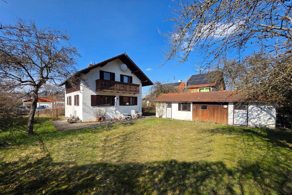 Idyllisches Einfamilienhaus mit Potenzial in Schäftlarn – Schäftlarn – Bild 1 von 9
