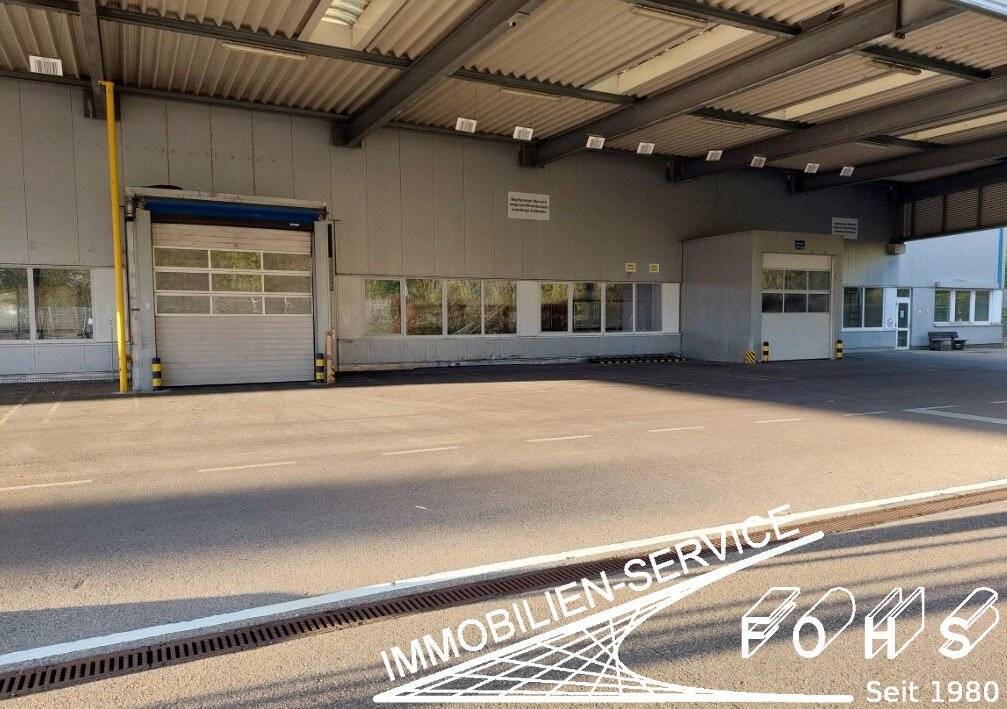 Lagerfläche (HALLE) mit 4.658,5 m² im E G (Höhe 8 m) mit 3 Sektionaltore + Büroanteil in 74613 Öhringen Bad.-Württ. n...