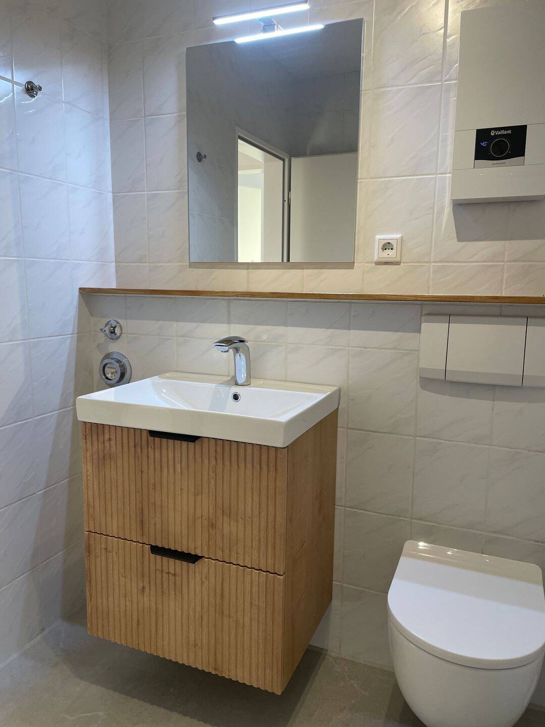 Renovierte 2-Zimmer-Dachgeschosswohnung mit Loggia & Tiefgarage – Bielefeld – Vorschaubild 8
