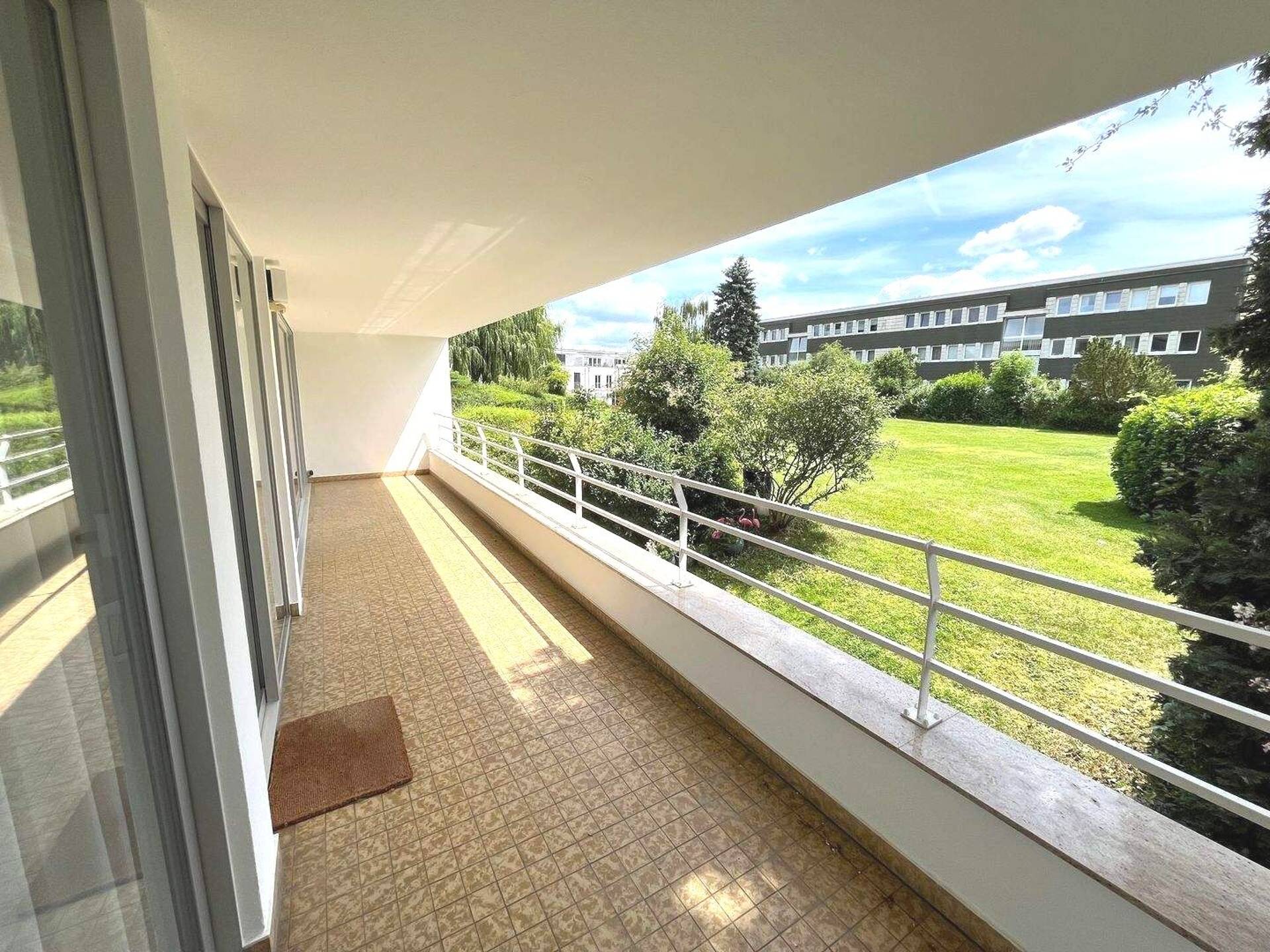 Etagenwohnung in 50999 Köln mit 108 m² kaufen