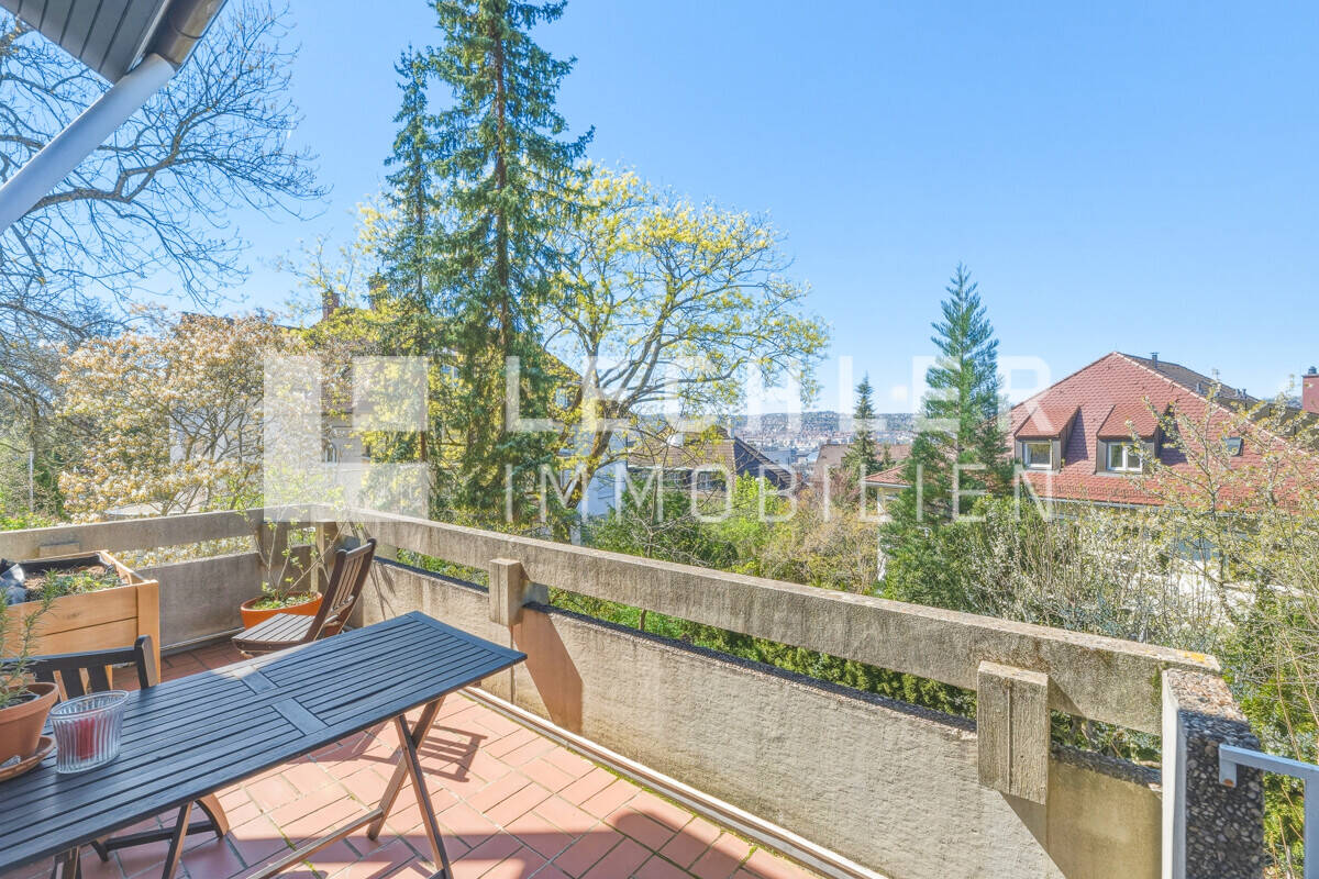 WOHNEN AUF DER GÄNSHEIDE - ATTRAKTIVES EIGENHEIM MIT STADTBLICK IN BEGEHRTER LAGE – Stuttgart – Vorschaubild 2