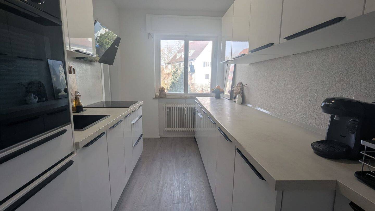 4-Familienhaus mit 2 Garagen und Garten – Stuttgart – Vorschaubild 4