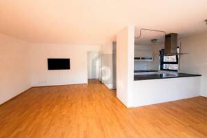 LUXUS PUR-BODENHEIZUNG/KÜCHE/AUFZUG/TIEFGARAGE – 90768 Fürth – Vorschaubild 1