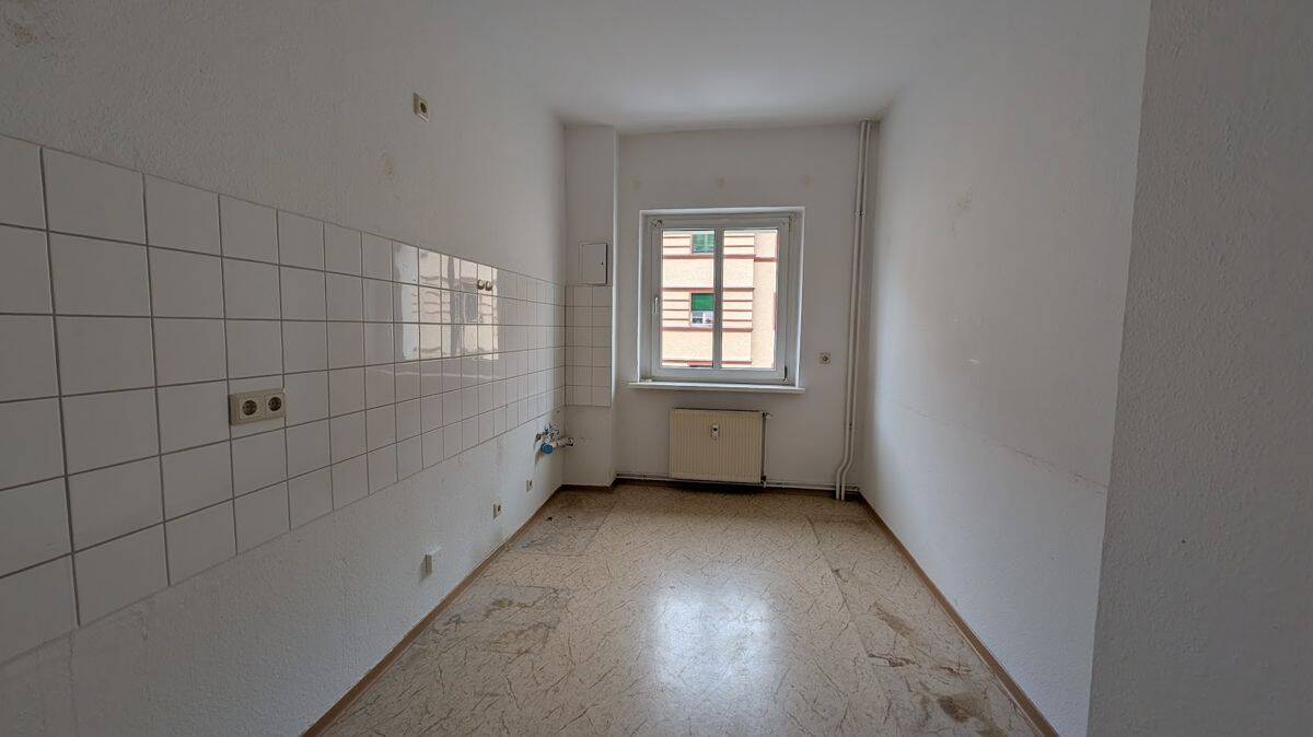 EUTRITZSCH + 2 RAUM + 2. OBERGESCHOSS + AB JULI – Leipzig – Vorschaubild 5