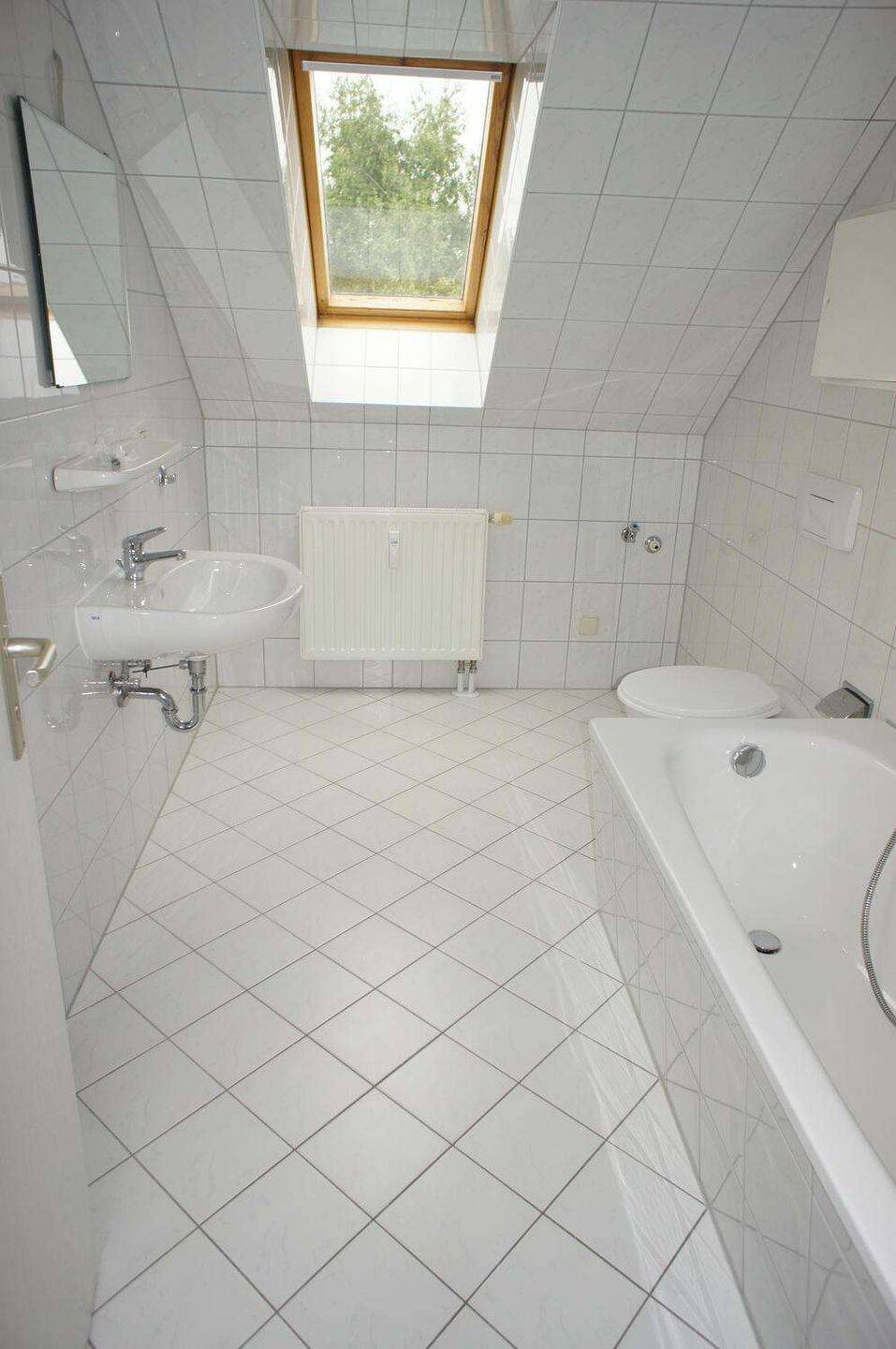 Traumwohnung in ruhiger Lage - im Dachgeschoss - frei ab 1.6.26 – Chemnitz – Vorschaubild 4