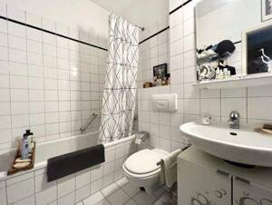 TOP ADRESSE NÄHE ZIONSKIRCHPLATZ - MIT PARKETT & BALKON - ZUR ZEIT VERMIETET – 10119 Berlin – Vorschaubild 2