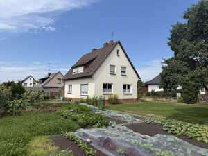 Dörverden - Hülsen: vermietetes Siedlungshaushaus mit großem Gartengrundstück in ruhiger Wohnlage