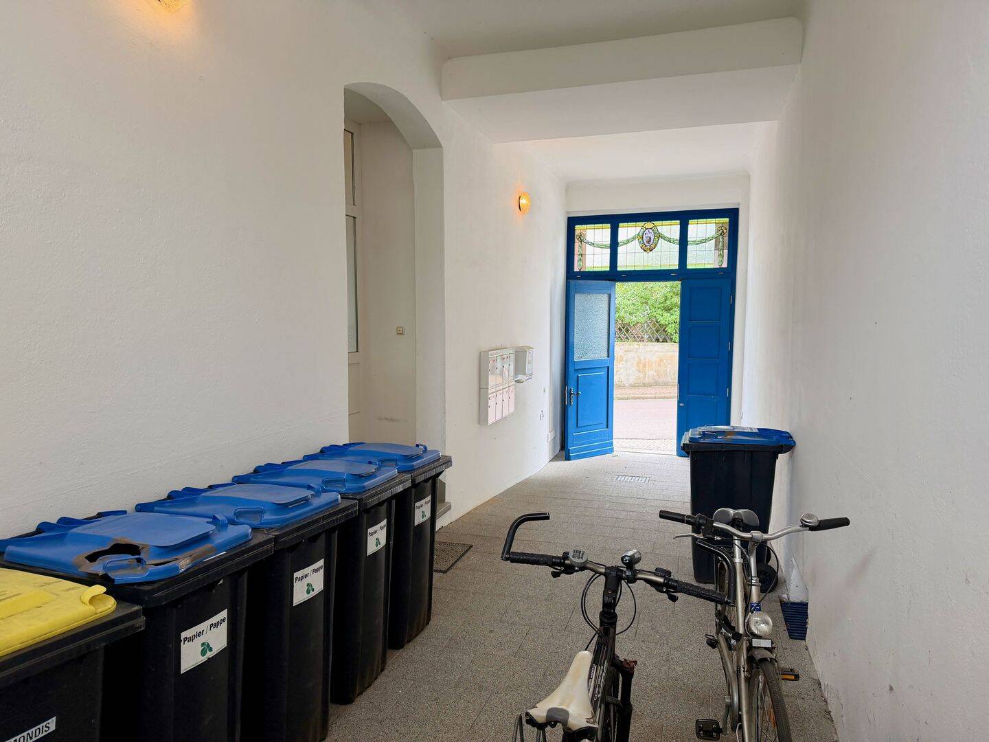Seltene Investmentchance mit 740m²: Komplett aufgeteiltes Wohn- und Geschäftshaus aus einer Hand erwerben – Riesa – Vorschaubild 5