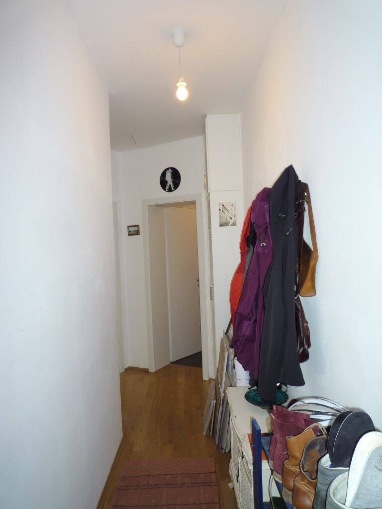 Gepflegte 2-Zimmer-Wohnung in guter Lage in Maxvorstadt – München – Vorschaubild 3