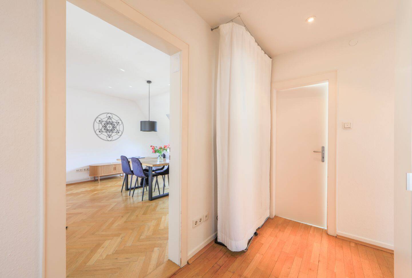 4 Wohneinheiten mit Garage in stilvollem Haus in Top-Lage im Zooviertel von Hannover – Hannover – Vorschaubild 9