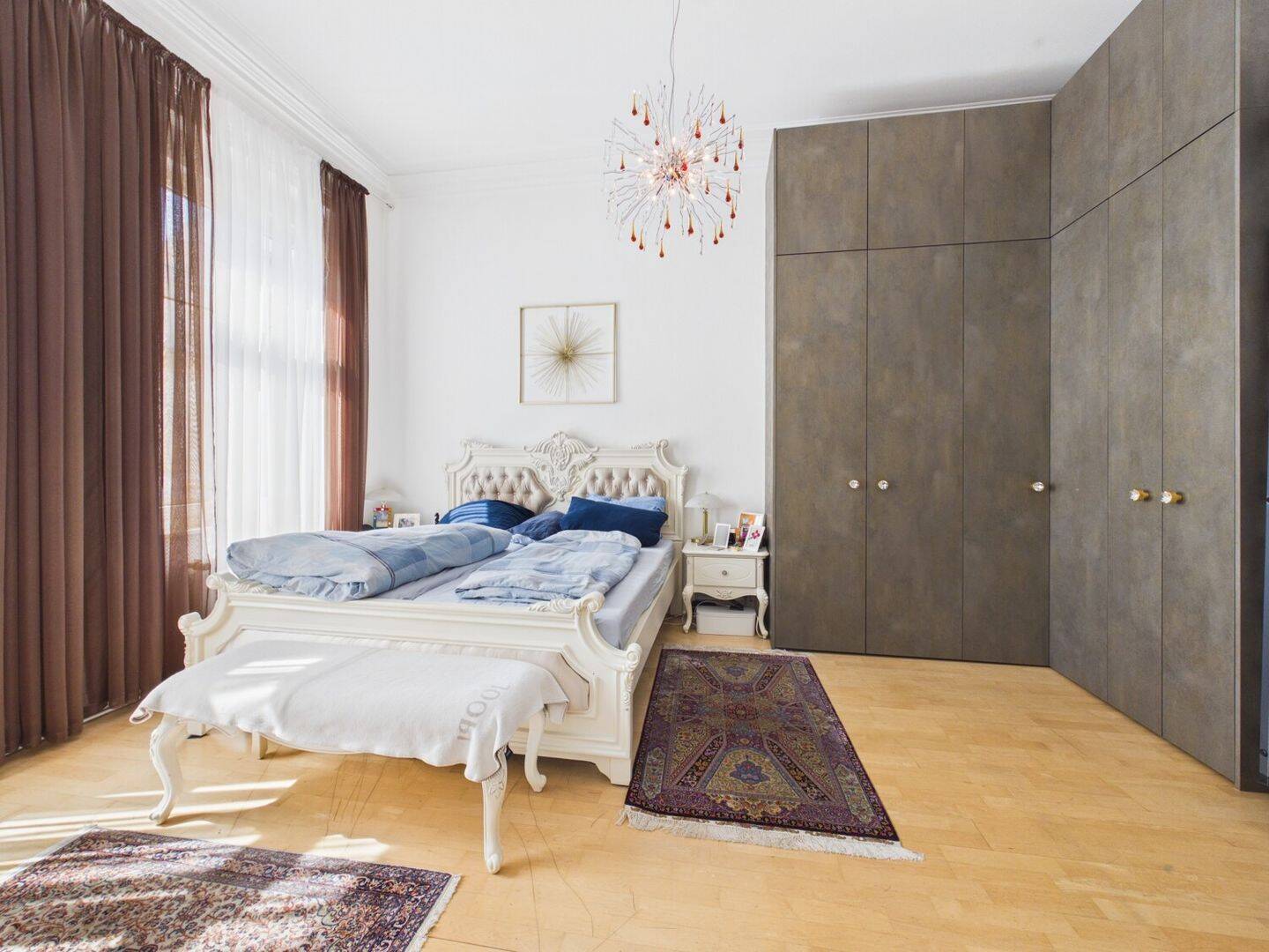 Helle Altbauwohnung mit Balkon, nahe der Adolfsallee und fußläufig zum Bahnhof ! – Wiesbaden – Vorschaubild 9