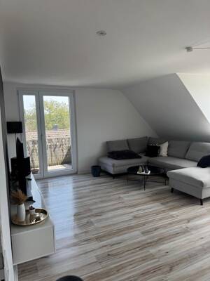 Helle 3-Zimmer-Wohnung mit Balkon und Einbauküche in Duisburg-Buchholz – Kufsteiner Str. 104, 47249 Duisburg – Vorschaubild 6