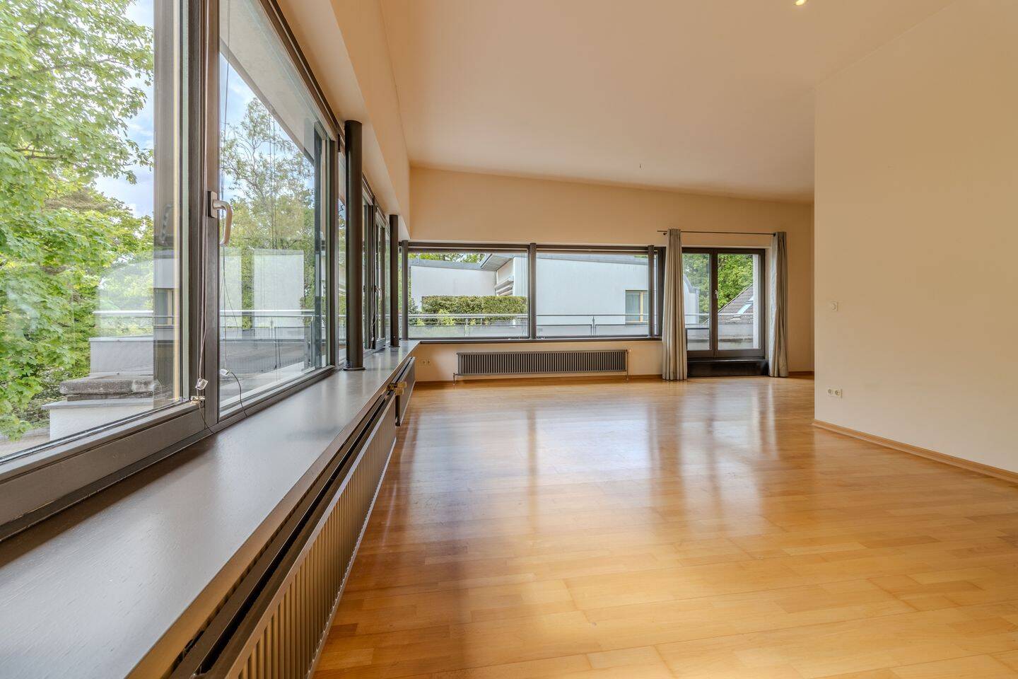 Dachterrassentraum in loftartiger Endetage mit großzügiger Aufteilung und TG-Stellplatz! – Hamburg – Vorschaubild 7