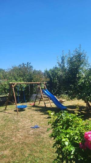 Helle Dachgeschosswohnung mit Balkon, ausgebautem Dachraum und Gartenmitbenutzung – 84085 Langquaid – Vorschaubild 4