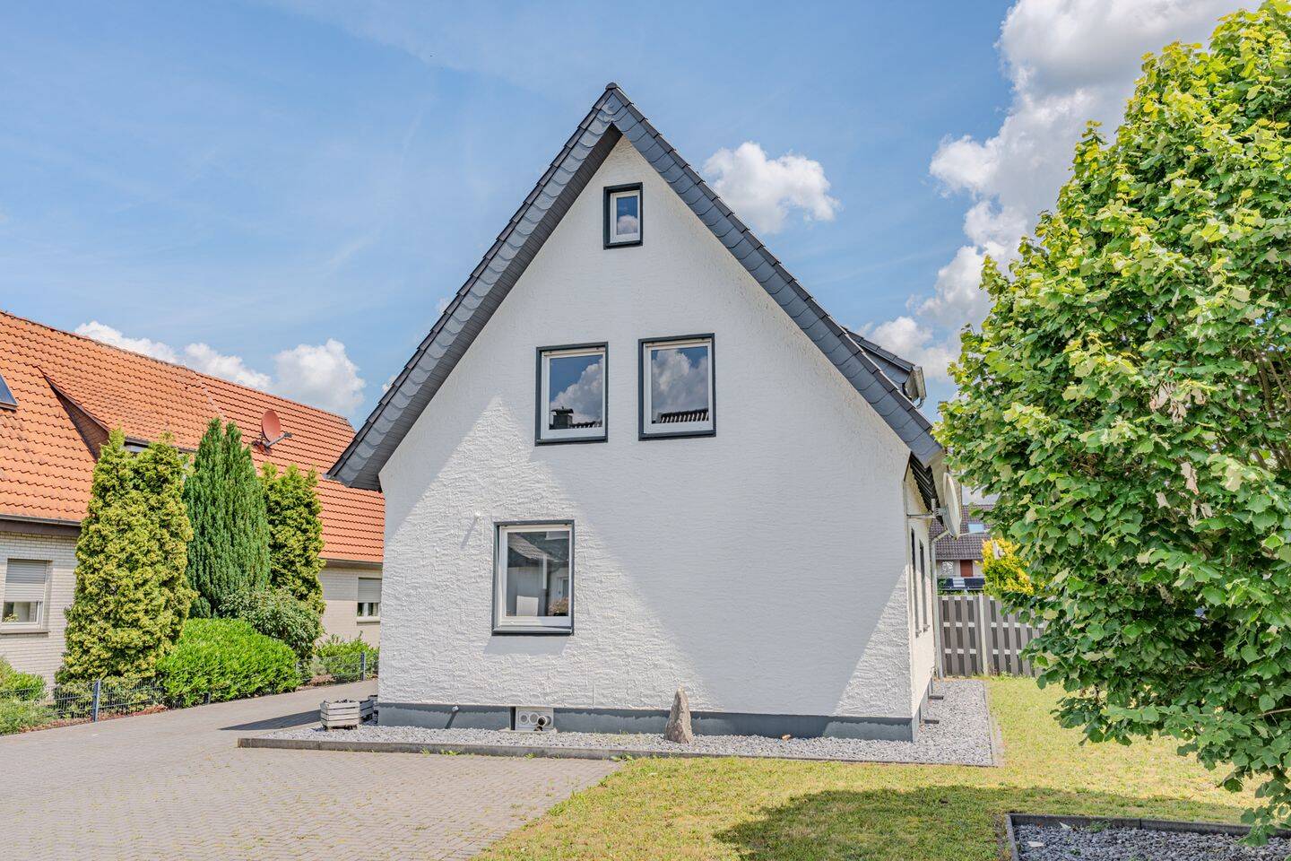 Freistehendes Einfamilienhaus mit großzügigem Grundstück in Gütersloh-Friedrichsdorf – Gütersloh – Vorschaubild 2