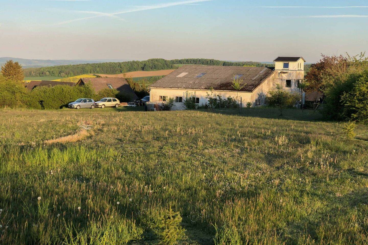Seltene Gelegenheit; Grundstück mit Flughangar und Wohnung! – Moringen – Bild 1 von 9