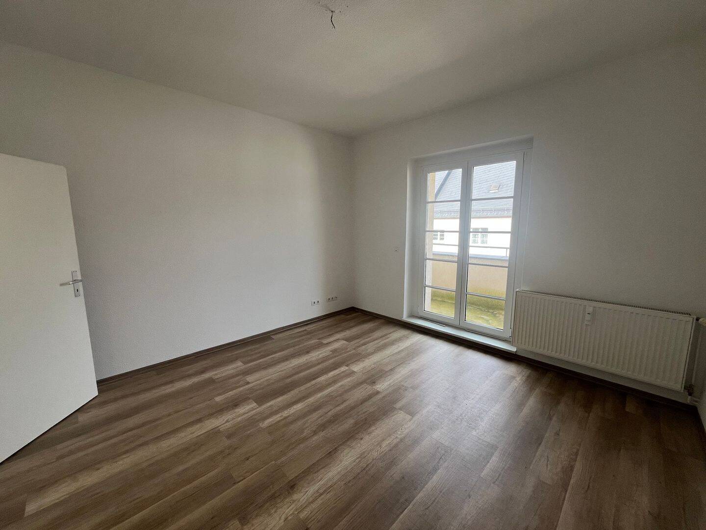 Moderne 3-Zimmer-Wohnung mit Balkon in Chemnitz – Chemnitz – Vorschaubild 6