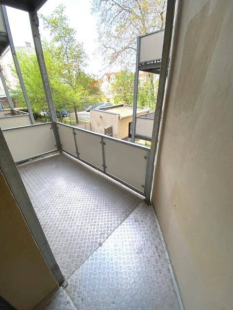 Preiswerte 3-R-Wohnung in MD-Sudenburg im 1.OG ca.62m² mit BLK. zu vermieten. – Magdeburg – Vorschaubild 2