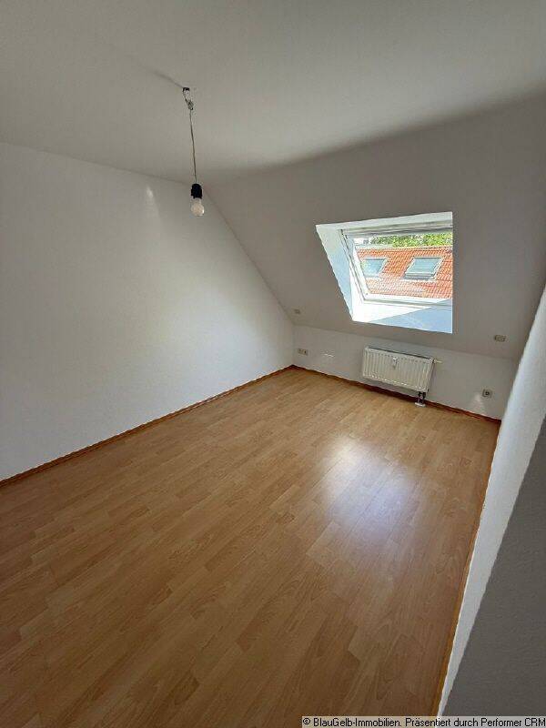 Entzückende DG-Wohnung mit EBK in einem Hinterhaus – Leipzig – Vorschaubild 8