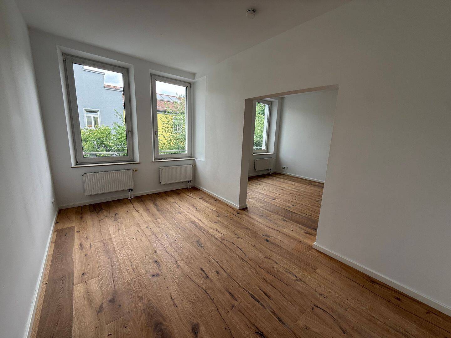 ++Provisionsfrei++ FREI: Moderne 5-Zimmer-Wohnung. mit Sonnenbalkon – Nürnberg – Vorschaubild 3