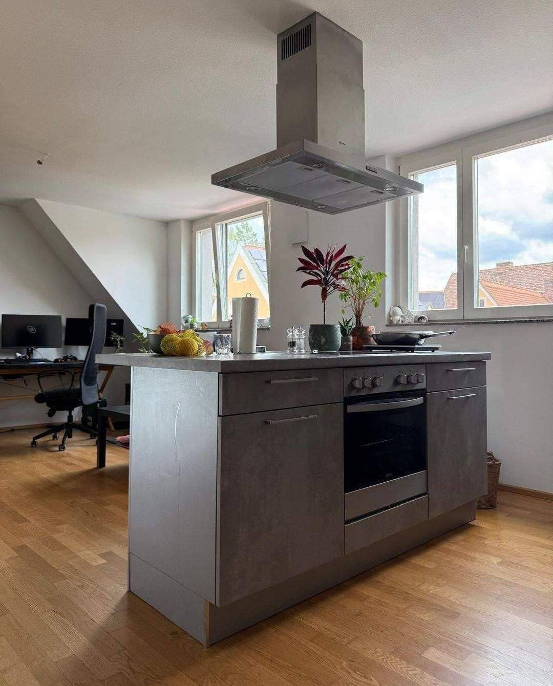 Moderne 2-Zimmer Wohnung mit Aufzug und Stellplatz in Erlangen
