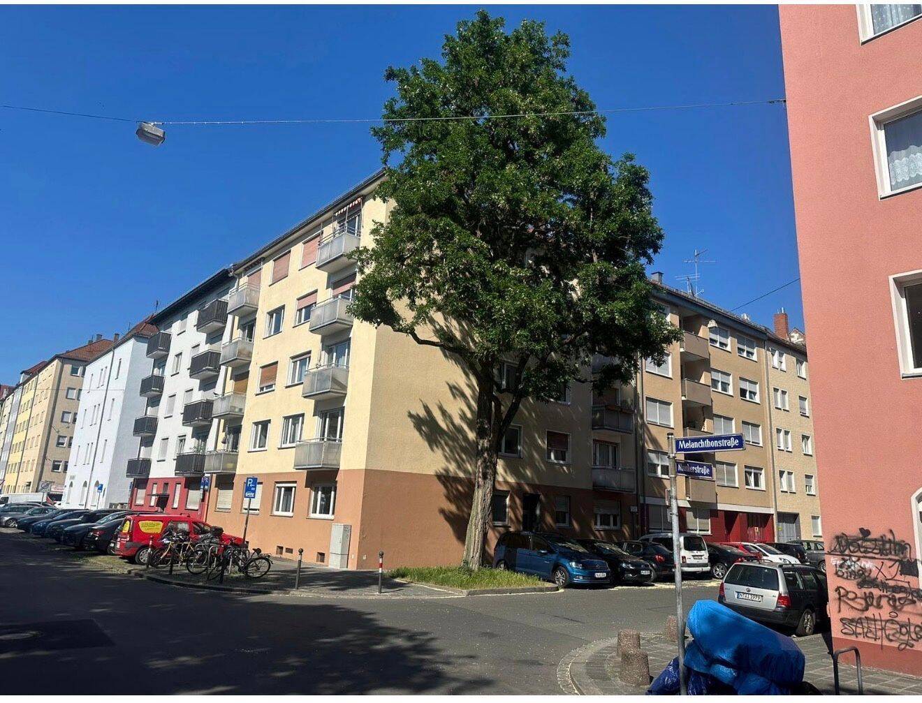 Modernisierte 2-Zimmer-Wohnung mit hochwertiger Neff-Küche in Top-Lage in Nürnberg – Nürnberg – Vorschaubild 8