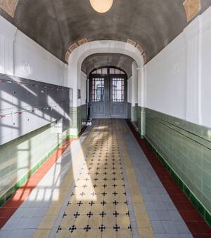 Wohnen am Wasser: Altbauwohnung mit Balkon und Wasserblick bezugsfrei zum 01.04.2027 – 12059 Berlin – Vorschaubild 3