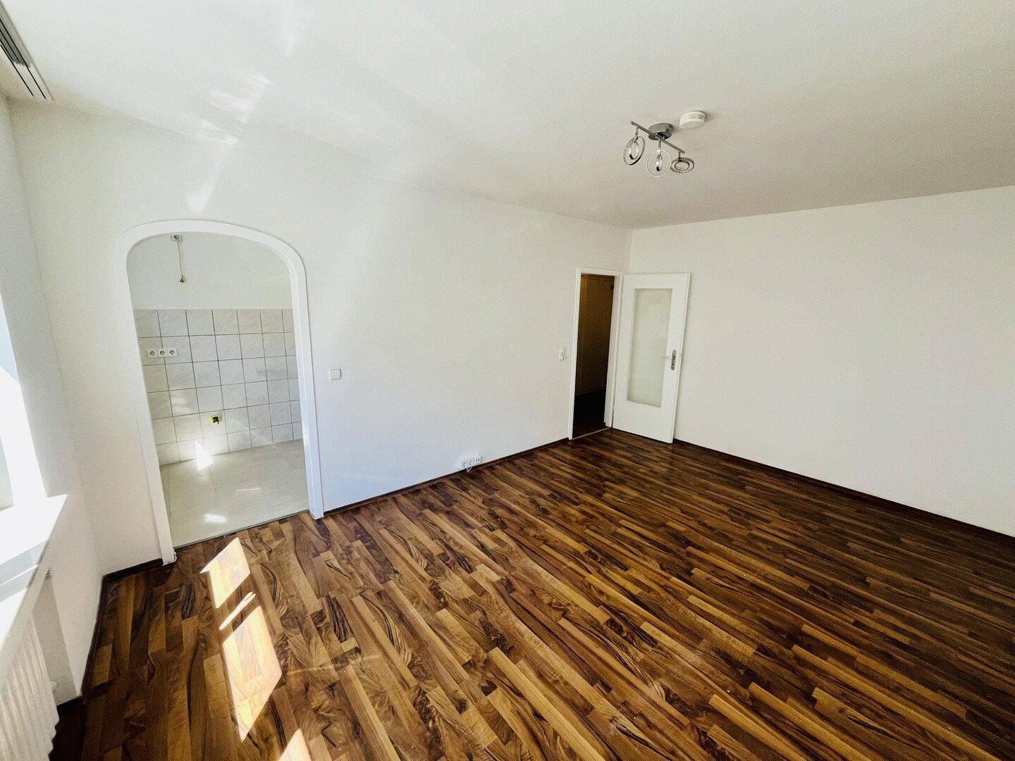 KÖLN-SÜDSTADT; LICHTDURCHFLUTETES 1 ZIMMER-APARTMENT – Köln – Vorschaubild 5