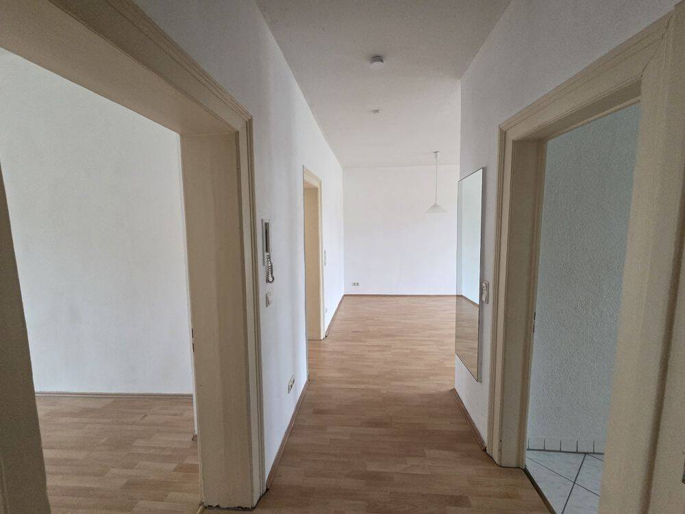 * Großzügig Wohnen * lichtdurchflutete 3 Zimmer-Wohnung in zentraler City-Lage * – Nürnberg – Vorschaubild 6