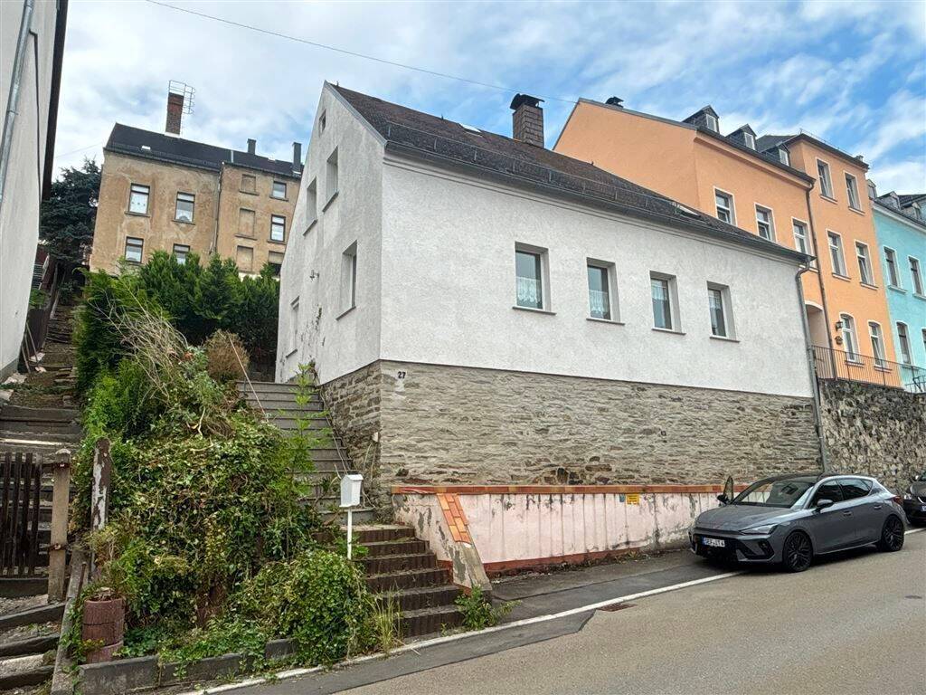 Günstiges 5-Zimmer EFH in guter Lage mit Burgblick! – Reichenbach – Bild 1 von 9