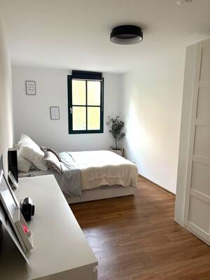 ++ Stylische 2-Zimmer-Wohnung mit Balkon & EBK in historischer Weberei ++ – 42897 Remscheid – Vorschaubild 4