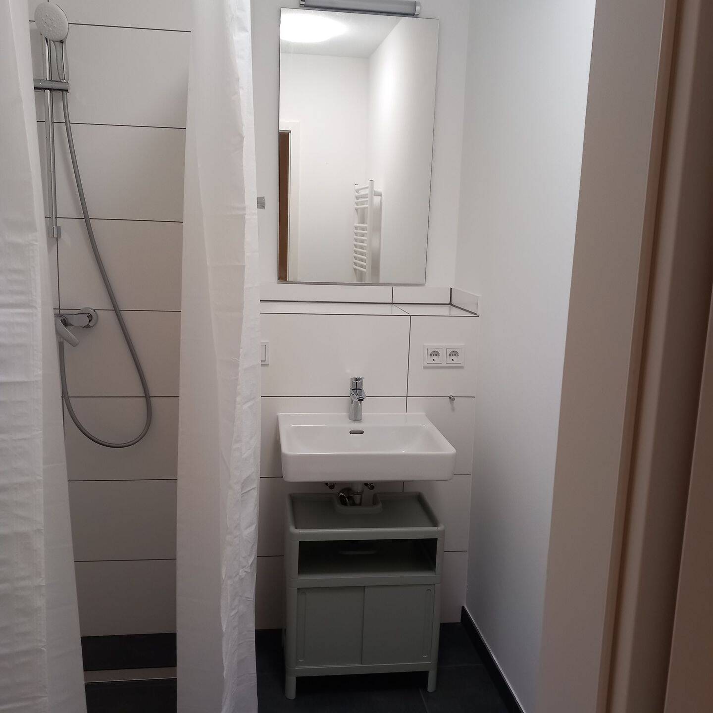 Studentenapartment, NUR für Studenten/Azubis/FOS Schüler(in), Wöhrder Wiese – Nürnberg – Vorschaubild 4