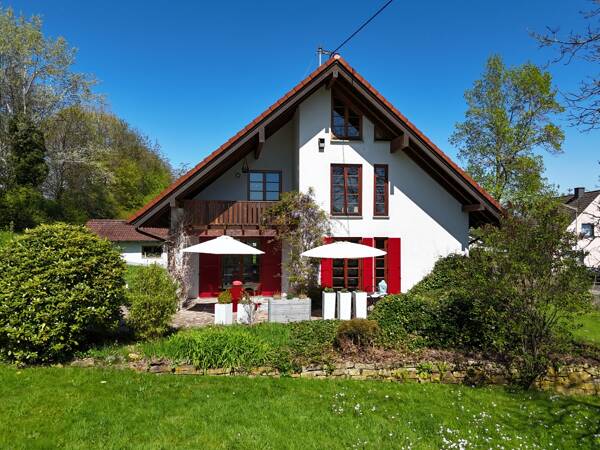 Einfamilienhaus in 57610 Altenkirchen mit 260 m² kaufen